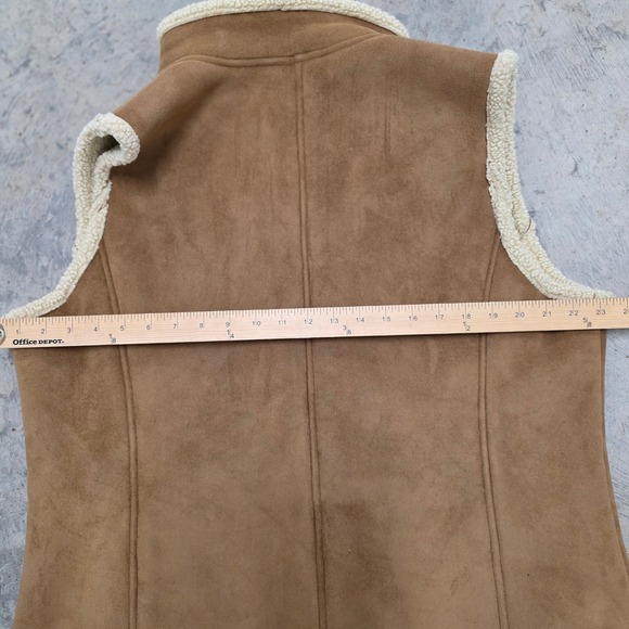 Vintage LL Bean Womens L Tan Suede Sherpa Lined Vest Snap Front Collar Classic - Picture 6 of 6